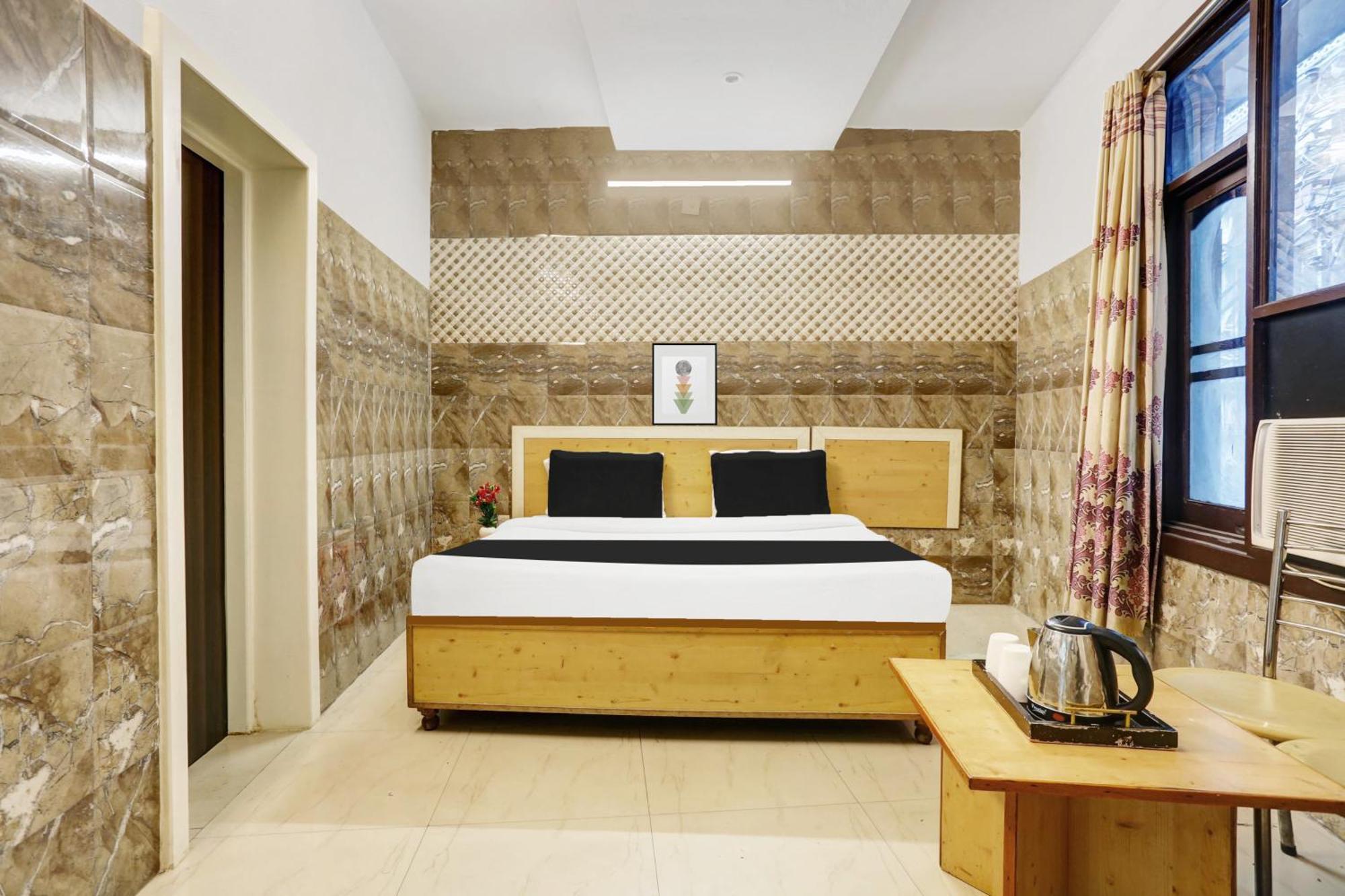 Hotel O Jammu Near Ragunath Bazaar Formerly Goodwill Екстериор снимка