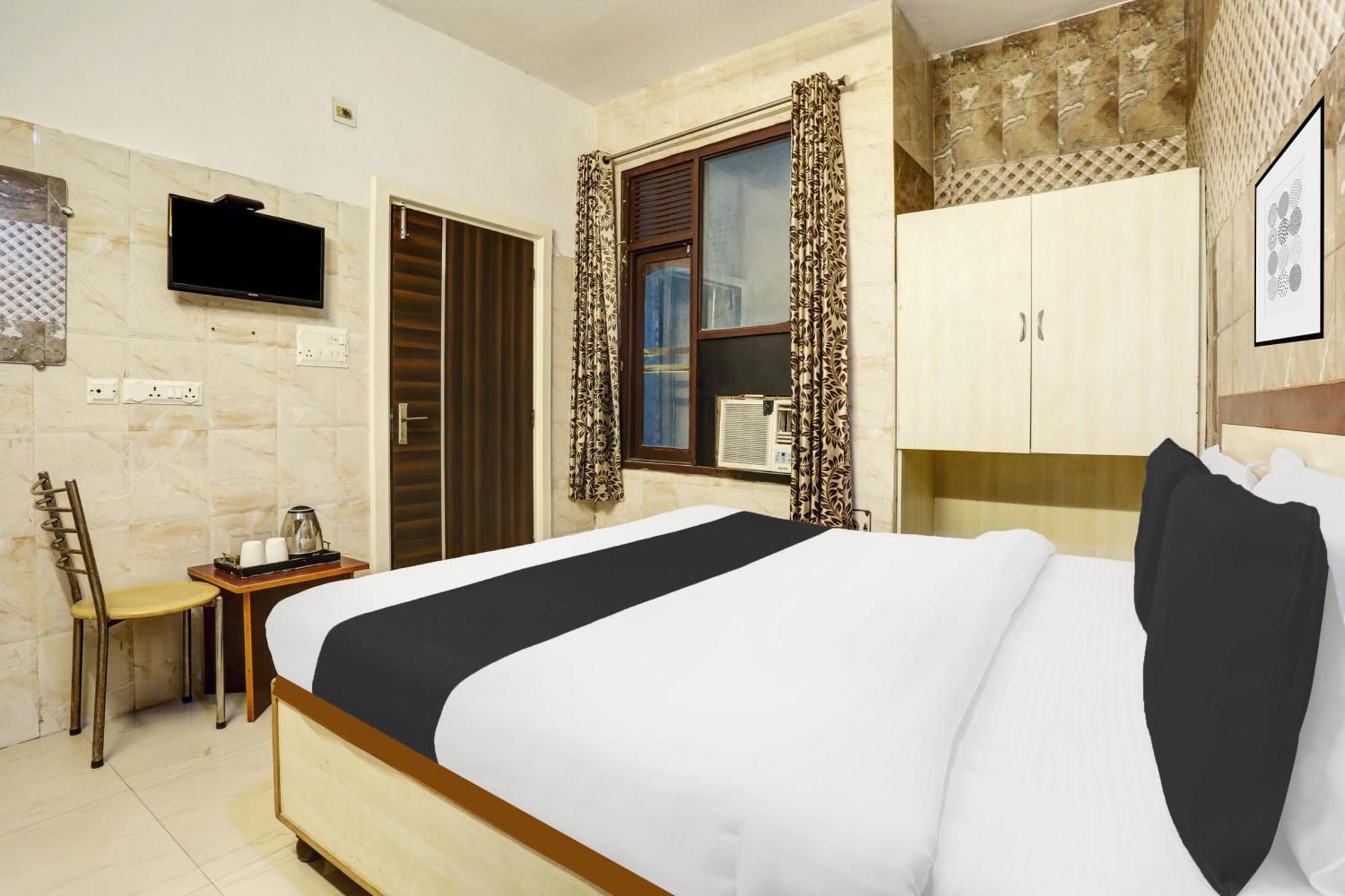 Hotel O Jammu Near Ragunath Bazaar Formerly Goodwill Екстериор снимка